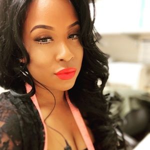 Meet your Posher, Quanda